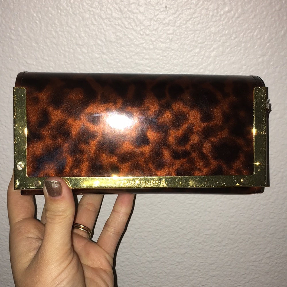 Beautiful Tory Burch Sunglasses